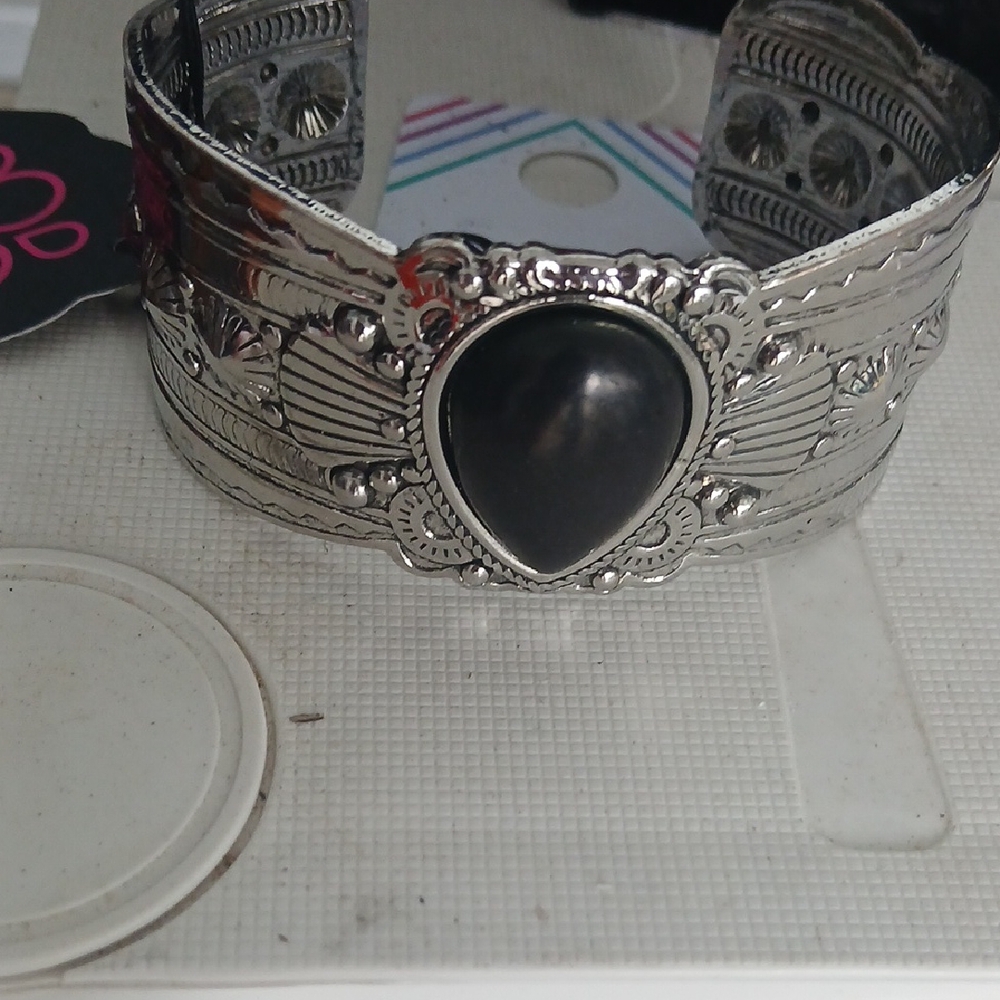Elegant Silver and Black Bracelet